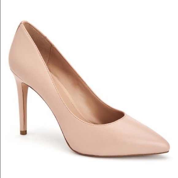 SALE ✨ Any 2 Items, 20% Off ✨ NWT BCBG // Leather Pumps - Picture 2 of 5